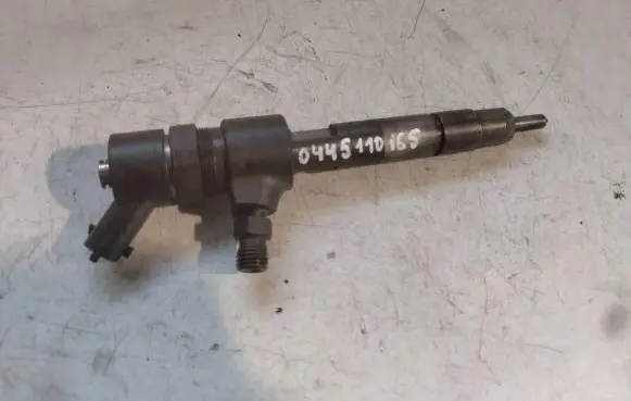 Opel Vectra C Fuel injectors set 0445110165