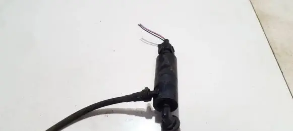 Ford Focus Windscreen/windshield washer pump