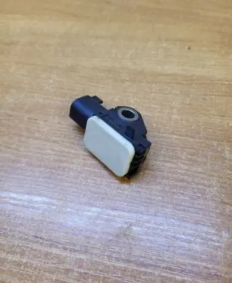 Volvo V70 Airbag deployment crash/impact sensor 30712107