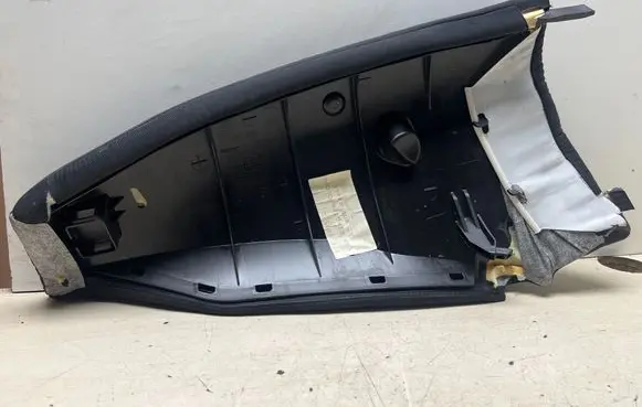 BMW 1 E81 E87 Rear seat side top trim 7118682 11025018