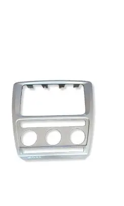 Skoda Octavia Mk2 (1Z) Radio/GPS head unit trim 1Z0858069RS 1Z0858069 RNS510