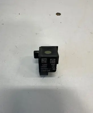 Mercedes-Benz C W205 Airbag deployment crash/impact sensor 2229051400 113566
