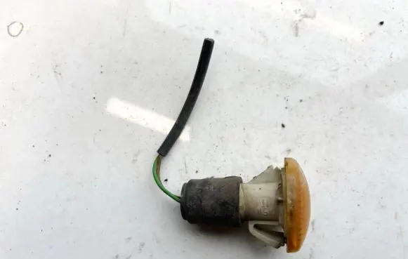Audi A4 S4 B5 8D Front fender indicator light 4D0949127B