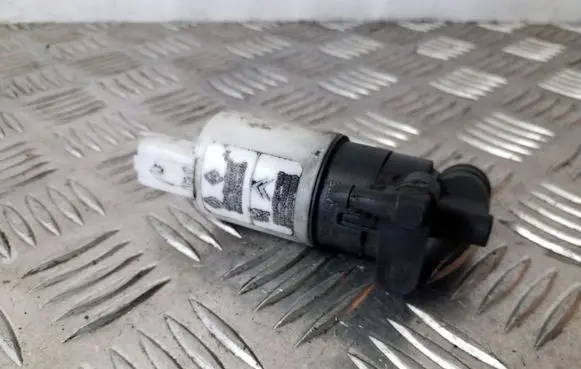 Opel Vivaro Windscreen/windshield washer pump 8200067015
