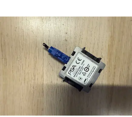 Citroen C4 III e-C4 Aerial antenna amplifier 9840652280