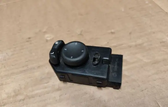 Jeep Cherokee III KJ Wing mirror switch 56010696AA