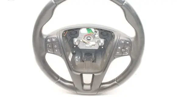 Volvo V40 Steering wheel