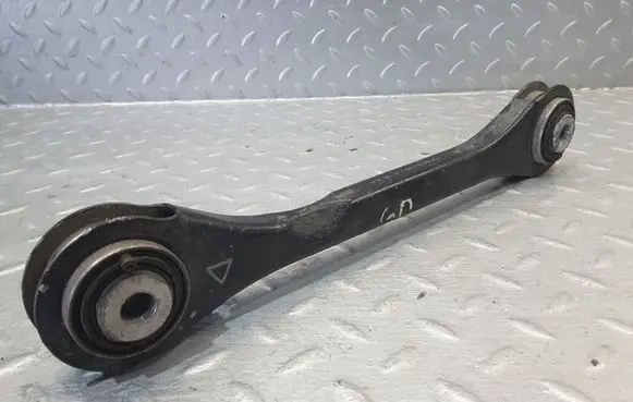 Rear control arm