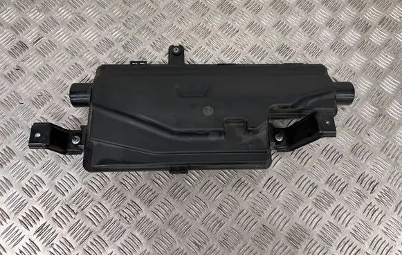 Other engine bay part