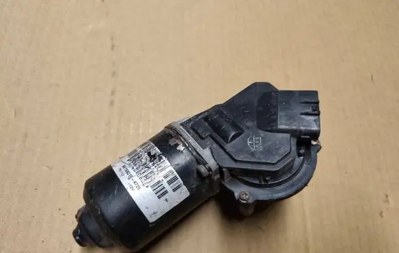 Chrysler 300M Wiper motor P04574577AC