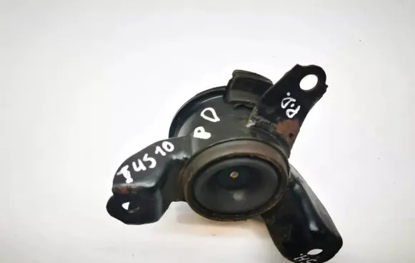 Hyundai Tucson JM Engine mount bracket 218122E200