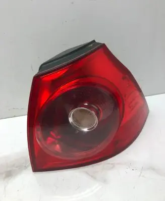 Volkswagen Golf V Rear/tail lights 1K6945096E 028490202A 00300498