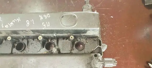 Mazda 5 Rocker cam cover 12027 GF25M15 8AE66