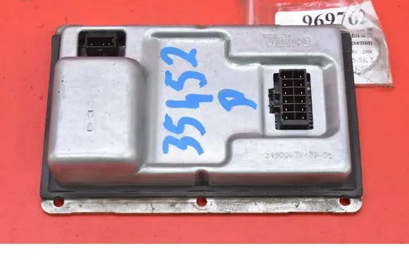 Citroen C5 Voltage converter/converter module 89030461