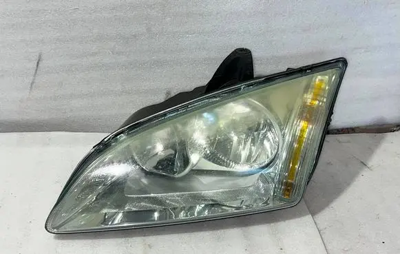 Ford Focus Headlight/headlamp