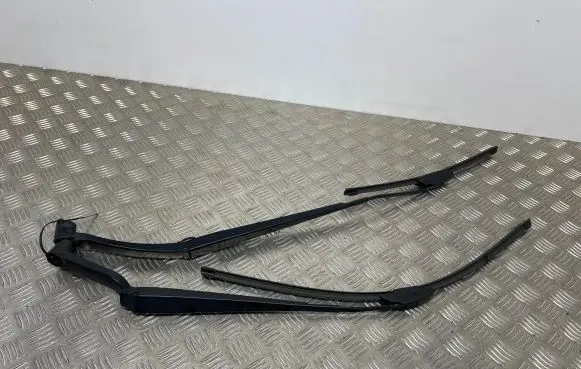 Nissan Qashqai Windshield/front glass wiper blade 