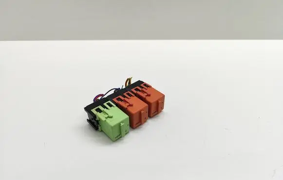 BMW 5 E60 E61 Other relay 8373700 61368373700