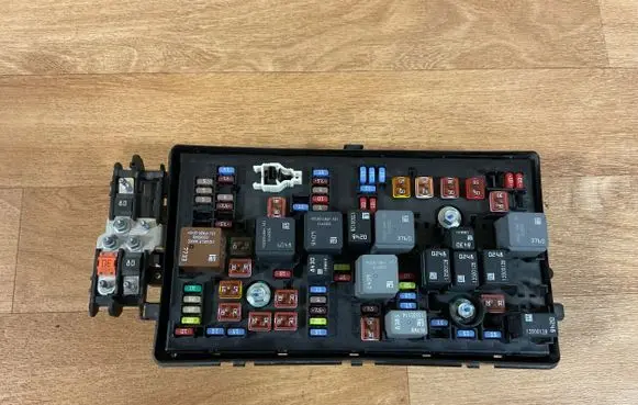 Opel Insignia A Fuse box set 529050199 13255300
