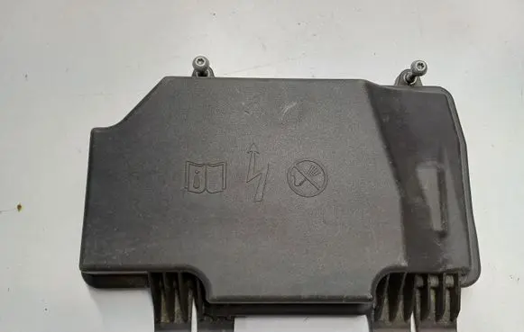 Mercedes-Benz GLC X253 C253 Fuse box cover A2055402428