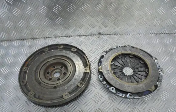 Ford Mondeo Mk III Dual mass flywheel 