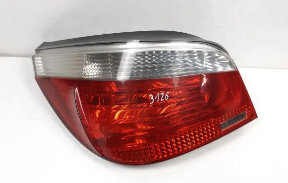BMW 5 E60 E61 Rear/tail lights 6910767 A3126A323556U176