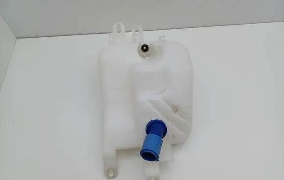 Alfa Romeo 147 Windshield washer fluid reservoir/tank 