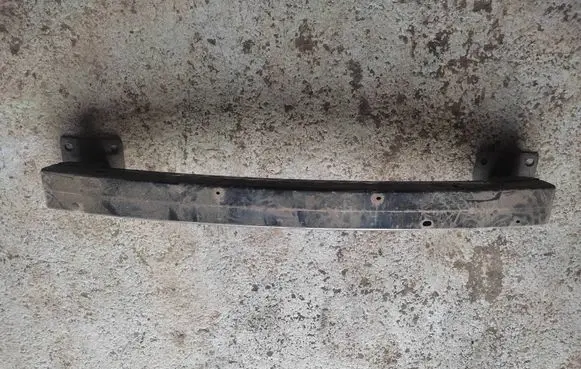 Chrysler Town & Country V Front bumper cross member 05113162AA