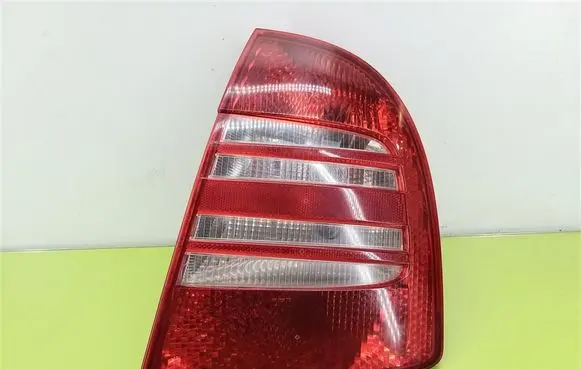 Skoda Superb B5 (3U) Rear/tail lights 3U5945096