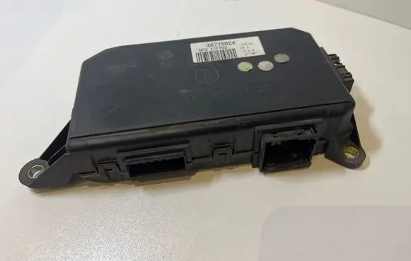 Fiat Stilo Door control unit/module 46775024 NPG1F192
