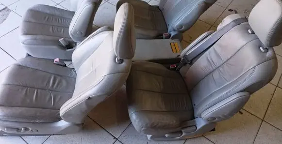 Toyota Sienna XL30 III Seat set 