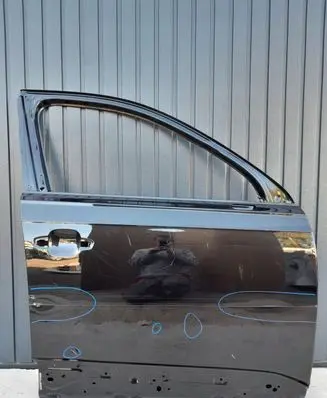 Audi Q7 4M Front door
