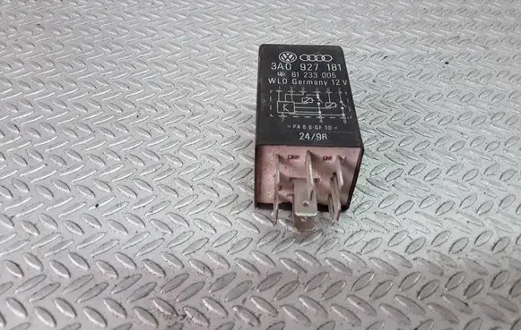 Volkswagen Golf IV Other relay 3A0927181 61233005