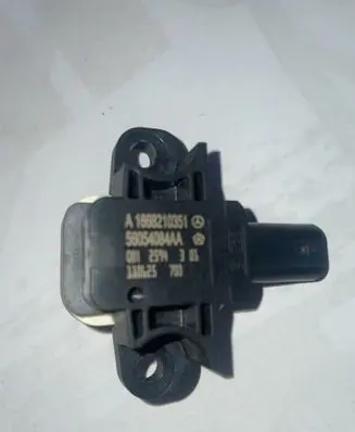 Chrysler 300C Airbag deployment crash/impact sensor 56054084AA 2549