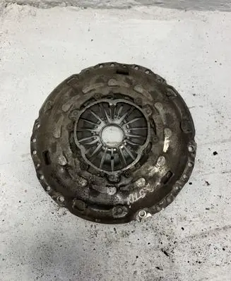 Volkswagen PASSAT B6 Pressure plate LUK