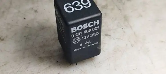 Audi A6 S6 C6 4F Glow plug pre-heat relay 4E0907282A 0281003029 639