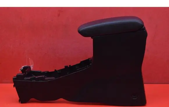 Suzuki Grand Vitara II Center console