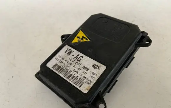 Audi Q3 8U Headlight ballast module Xenon 8U0941329