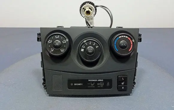 Toyota Corolla E120 E130 Climate control unit 5540612440