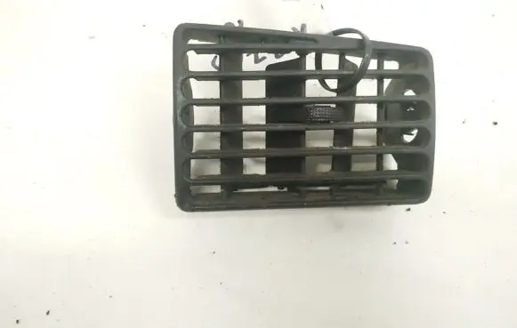 Volkswagen PASSAT B4 Dash center air vent grill 3A1819763