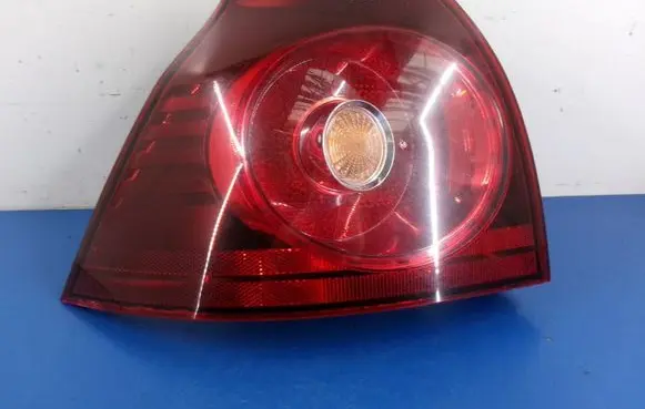 Volkswagen Golf V Rear/tail lights