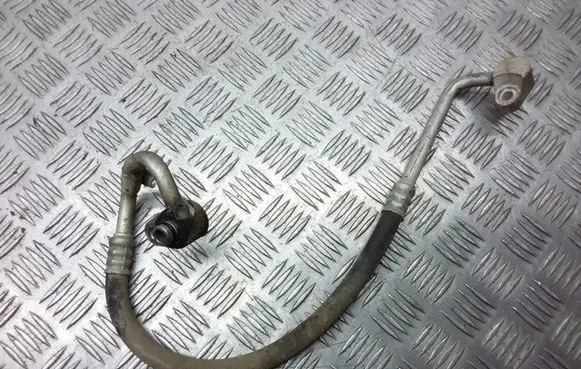 Chrysler Town & Country V Air conditioning (A/C) pipe/hose