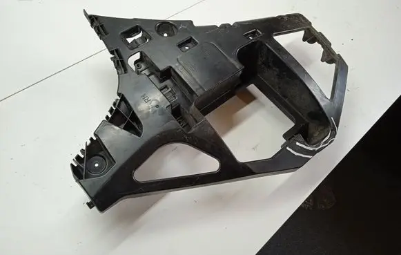 BMW 2 F45 Rear bumper mounting bracket 7300786