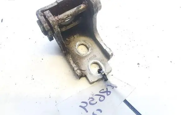 Renault Scenic III - Grand scenic III Front door upper hinge