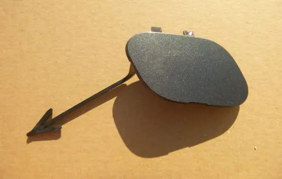 Opel Corsa E Front tow hook cap/cover 13399230
