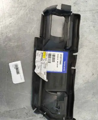 Volvo V70 Intercooler air guide/duct channel 31217065 30764315