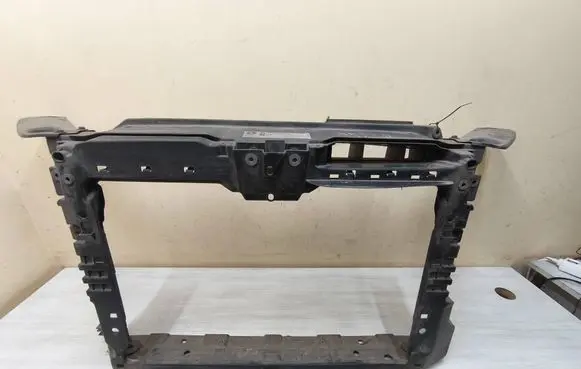 Volkswagen Jetta VI Radiator support slam panel 5C6805594B 5C6805588