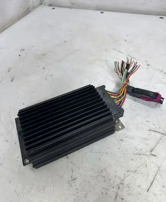 Audi A6 S6 C6 4F Sound amplifier 4F5035223E 4F5910223D