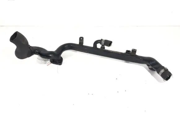 Engine coolant pipe/hose