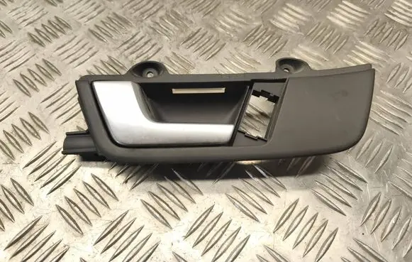 Audi A4 S4 B7 8E 8H Front door interior handle 8E1837019