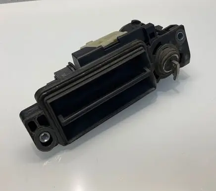 Mercedes-Benz E W211 Tailgate/trunk/boot exterior handle A2037500693 708000620 2037500693